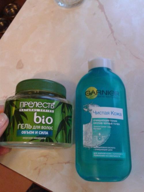 Даю: косметику (подробное описание под фото), фен для волос, юбку. 02