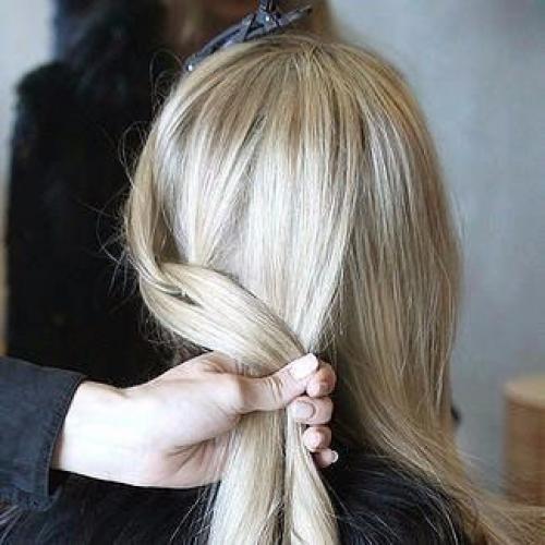 Простая и красивая вечерняя прическа. 04