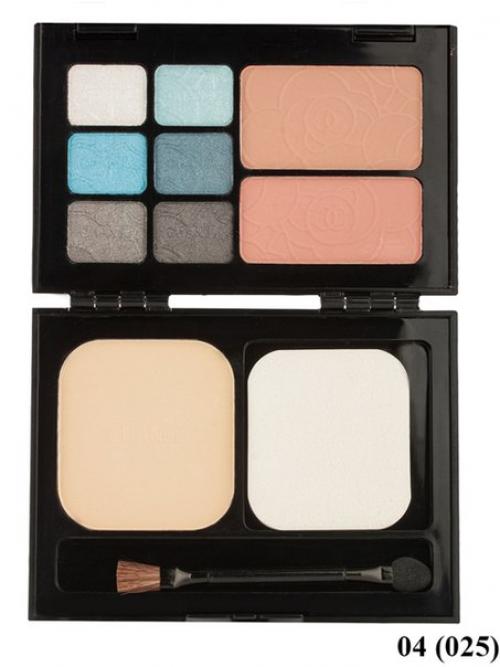 Заказ в понедельник!   Дорожная палитра от Chanel сочетает в себе тени для век, румяна для лица и пудру. 03