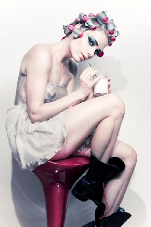 Brian Ziff.  Яркая серия этажных фотографий не просто бросается в глаза, а приковывает к себе внимание, вызывая легкое недоумение. 01