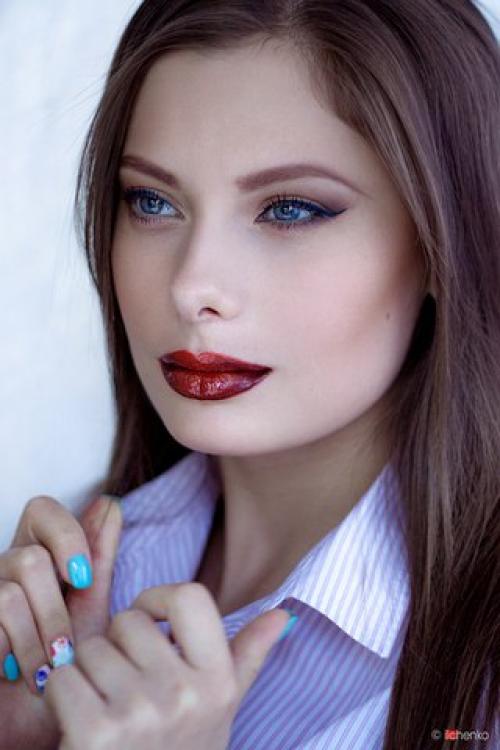 Девочки, подскажите над чем нужно поработать, что получается меньше всего, нужно мнение со стороны. 07