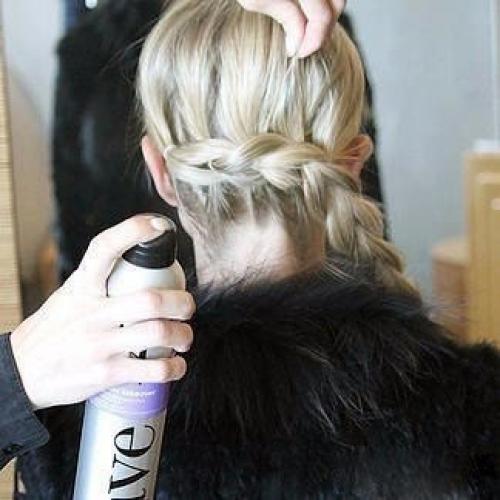 Простая и красивая вечерняя прическа. 06