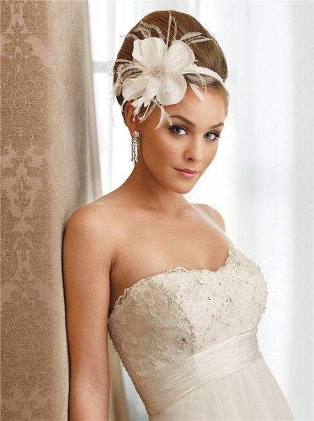 Свадьба самый значительный день в жизни любой девушки, и в этот день её образ должен быть безупречен. 01