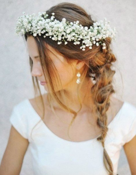 7 секретов красоты. 1. Объемные прически делают лицо более худым. 01