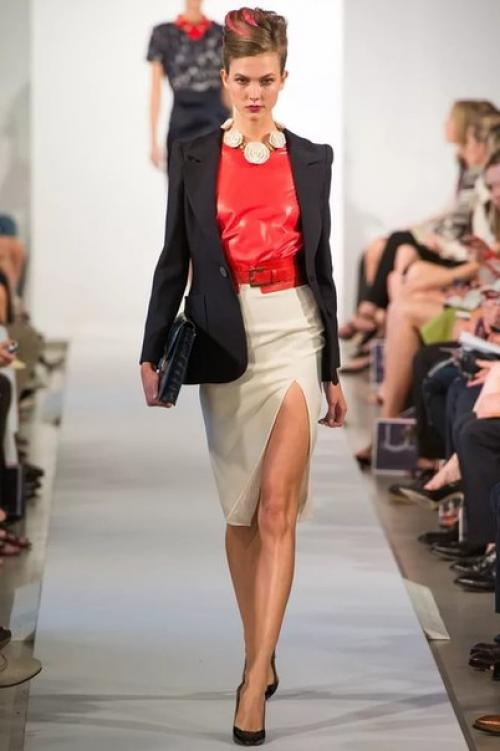 Классический стиль (консервативный) - это сдержанная простота в линиях, лаконичный крой. 03