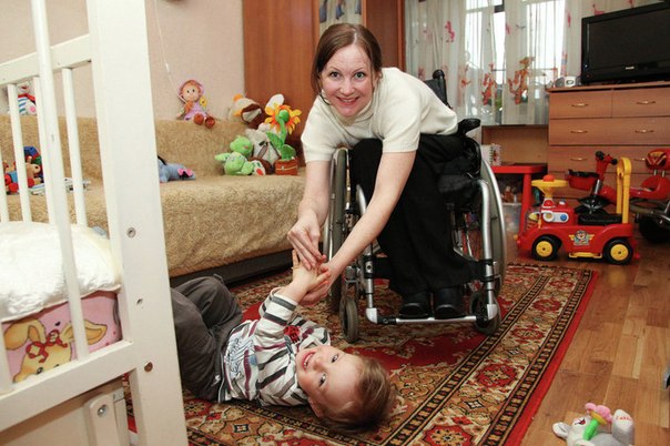 Девочки на колесах. Они такие же, как остальные женщины, только передвигаются по-другому. 05 Девочки на колесах. Они такие же, как остальные женщины, только передвигаются по-другому. 05