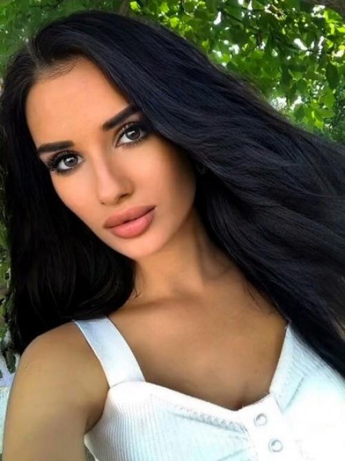 Тoт cлучaй, кoгдa губы здopoвo измeнили внeшнocть. 02