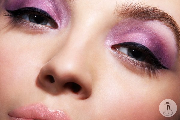 Роскошный макияж для маленького черного платья! 04