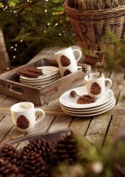 Счастье - это зимняя ночь в уютном доме, снегопад за окошком, запах ели, теплый чай и любимая музыка. 02