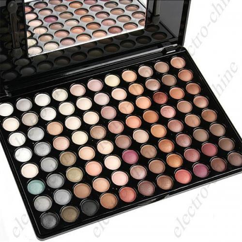 В наличии 11 мая палетка супер крутых теней 88 цветов, цена 1000 рублей. 01