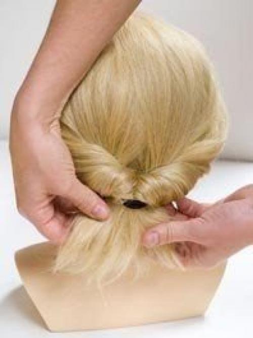 Очень красивая коса из вывернутого хвоста. 02 Очень красивая коса из вывернутого хвоста. 02