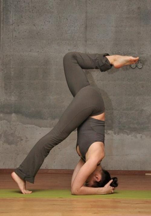 Подготовка к Ширшасане - балансовая поза.