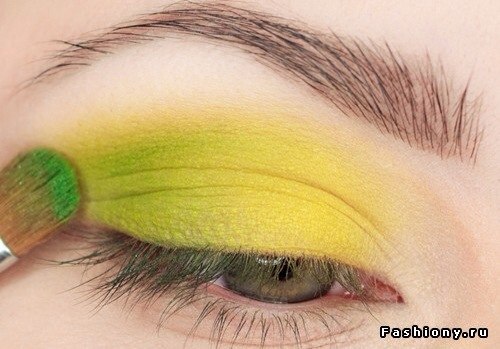 Желто-зеленый летний макияж. 03 Желто-зеленый летний макияж. 03