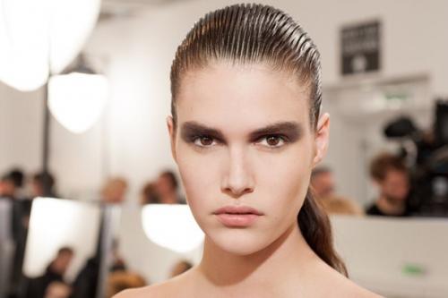 Dior Cruise 2017: макияж с показа и первые кадры осенней коллекции макияжа. 03