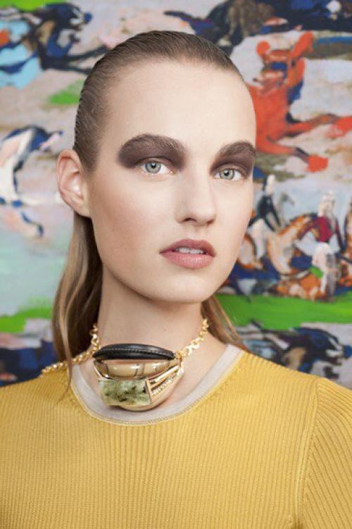 Dior Cruise 2017: макияж с показа и первые кадры осенней коллекции макияжа. 01