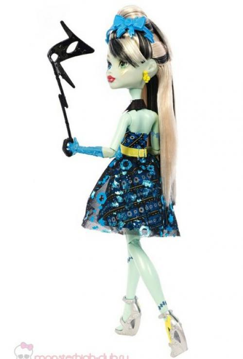 Промо - фото дракулауры и Френки Штейн Welcome to Monster High: Photobooth Ghouls. 08 Промо - фото дракулауры и Френки Штейн Welcome to Monster High: Photobooth Ghouls. 08