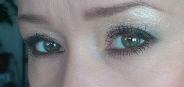 Макияж смоки-айз. Тени медовый десерт, винтажное золото, антрацит. 01