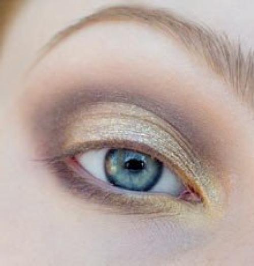 Вечерний золотистый макияж для голубых глаз. 03 Вечерний золотистый макияж для голубых глаз. 03