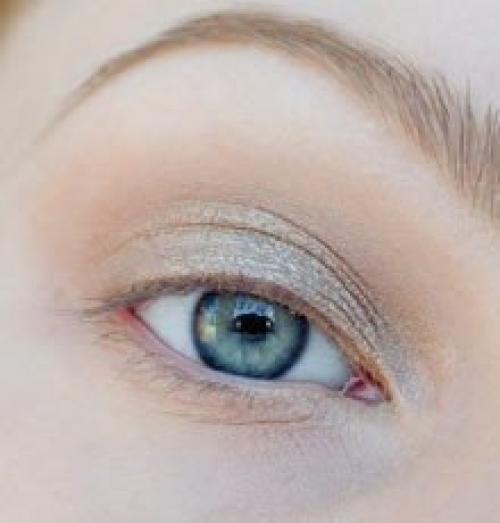 Вечерний золотистый макияж для голубых глаз. 05 Вечерний золотистый макияж для голубых глаз. 05