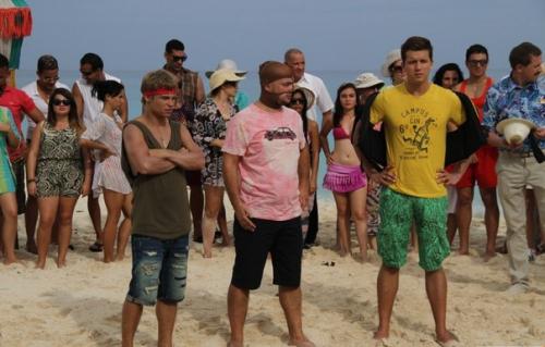 Женщины против мужчин (2015). 01