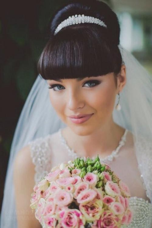 Акцент на глаза - отличный вариант макияжа, особенно для невест. 04