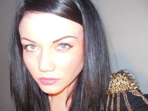 Мы ждем вас с 9: 00 до 18: 00 каждый день без выходных в салоне красоты Биба который находится по адресу: Гагарина Кунаева. 01