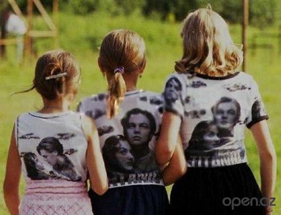 90-е годы. Редко кто сегодня решится одеться так, как то предписывалось модой 90-х годов. 05