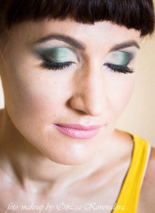 Ко мне на макияж записываются очень красивые девушки, и все как на подбор. 04 Ко мне на макияж записываются очень красивые девушки, и все как на подбор. 04