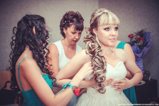 Я очень люблю яркий выразительный макияж, но бытует мнение что макияж невесты должен быть естественным, это не совсем так. 02