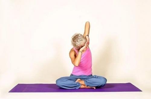 Мы расслабляем мышцы шеи вместе с Аленой мордовиной. 08