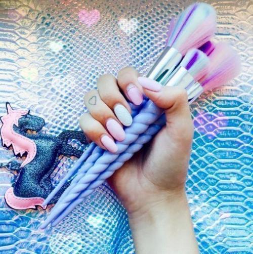 Как быть стильной и классной девушкой в школе? 01