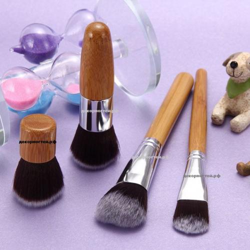 Внимание кисть для макияжа. 04
