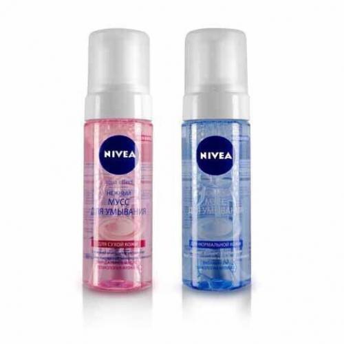 Девчонки, вы часто задаете вопрос о том, чем же смывать косметику (тени, подводку, карандаш), если вы обладательница наращенных ресниц? 01