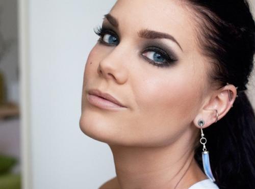 Дорогие читатели! У некоторых из вас были вопросы к внешностям Лу в разных образах. 02 Дорогие читатели! У некоторых из вас были вопросы к внешностям Лу в разных образах. 02