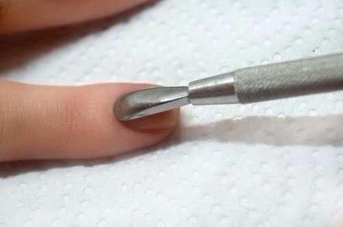 Техника нанесения лака: 04