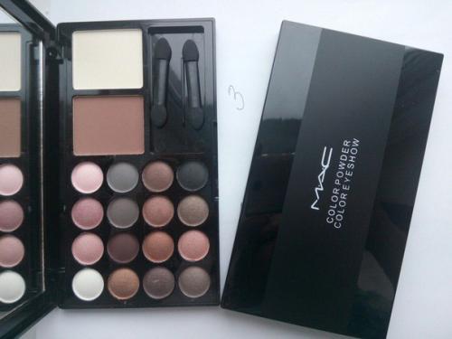 Тени MAC Vamplify сухие корректоры. 02