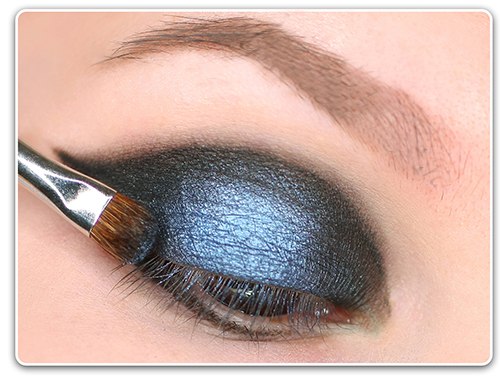 Вечерний макияж с палеткой Sleek Makeup Acid i-Divine Palette. 07