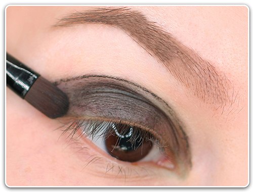 Вечерний макияж с палеткой Sleek Makeup Acid i-Divine Palette. 03