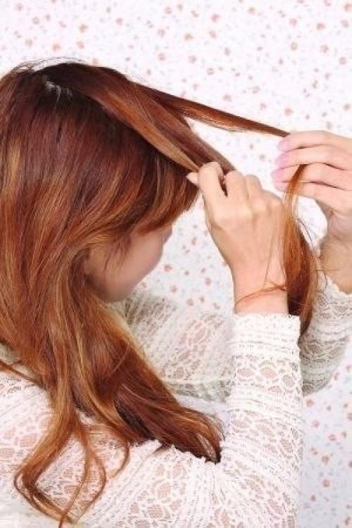 Как заплести себе косу на бок. 01