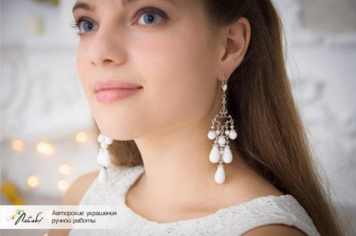 Как правильно подобрать украшения к свадебному платью? 03
