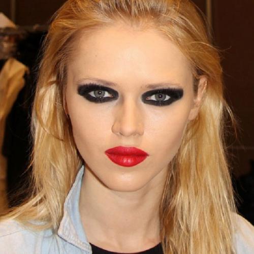 Уход (для девочек) как правильно краситься: 01