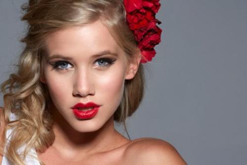 Секрет макияжа губ. 01