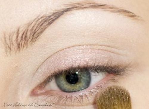 Замечательный повседневный макияж. 01