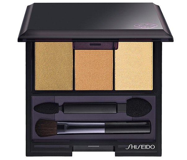 Разноцветные тени заставляют вспомнить о полудрагоценных камнях. 04