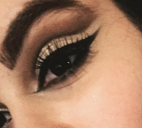 Здравствуйте. Я начинающий визажист. 09