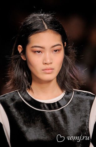 Дорогие подписчицы, а знаете ли вы, какой макияж в тренде этой осенью? 07 Дорогие подписчицы, а знаете ли вы, какой макияж в тренде этой осенью? 07