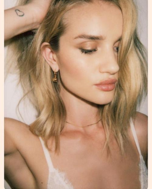 Советы от супермоделей: как ухаживает за проблемной кожей роузи хантингтон - уайтли. 01