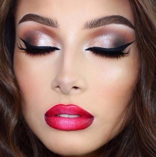 Артисты бывают всякие, надо только уметь из своих недостатков сделать достоинства. 05