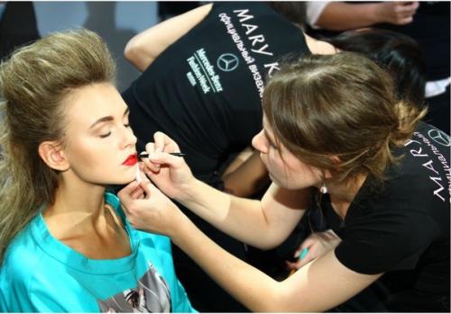 С 21 по 25 октября в Москве один за другим проходили показы в рамках Mercedes - Benz Fashion Week Russia сезона весна - лето 2016. 01