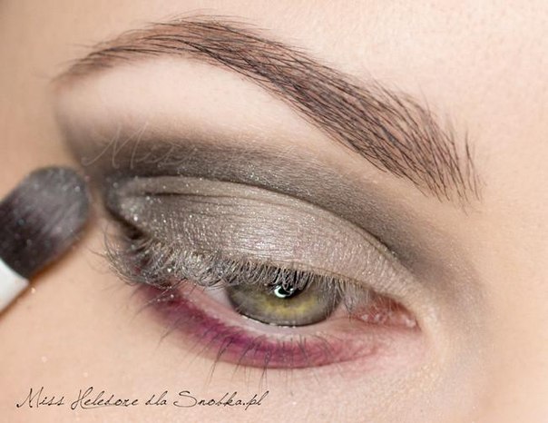 Макияж для вечеринки с новым блеском. 06